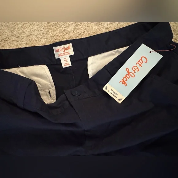 Cat & Jack Boys navy uniform style shorts size 16 Husky - NWT - Picture 3 of 3